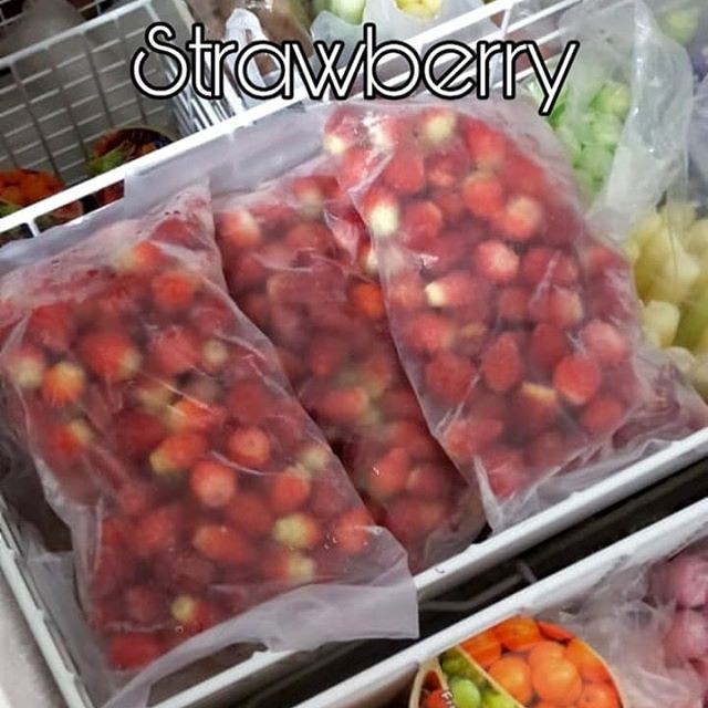 

frozen strawberry buah beku strawberry stoberi 1 kg sayur praktis Bandung