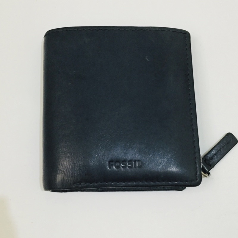 Preloved Fossil Navy Leather Wallet
