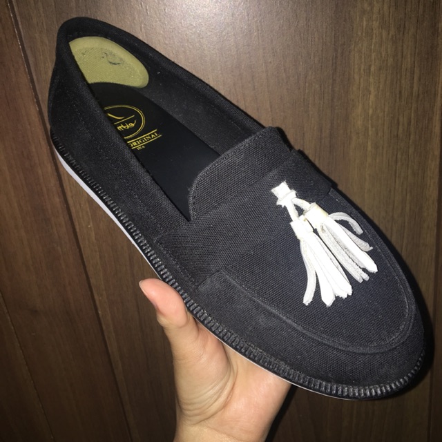 AMBLE - Kara Black Canvas (sepatu kanvas) size 36