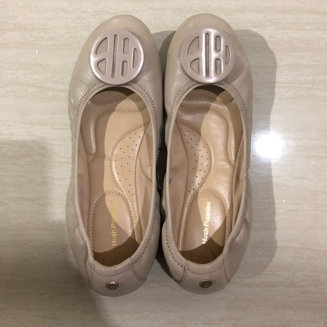 hush puppies nude ballet flats