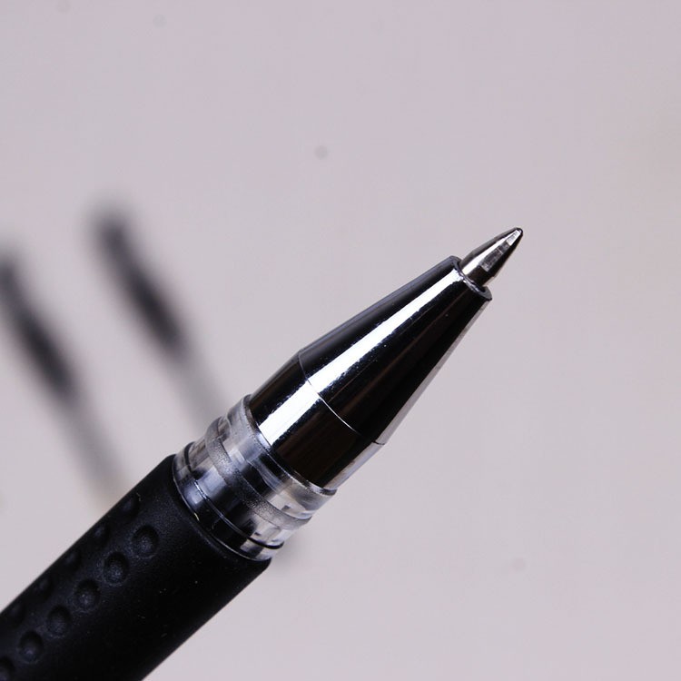 

Pen / bolpen/ pulpen/ ballpoint/ pena murah Berkualitas 0.5MM