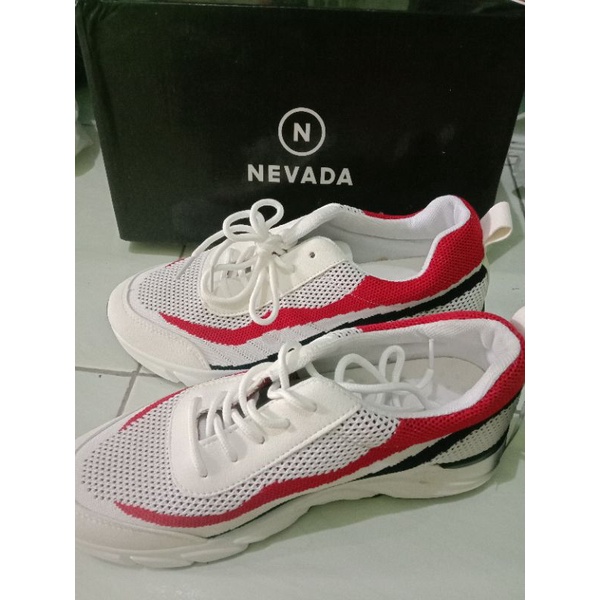 Sneakers Sepatu Olahraga Putih Merah Nevada Store Matahari