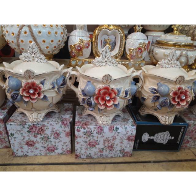 Pajangan set toples italy. Vas keramik. Vas.