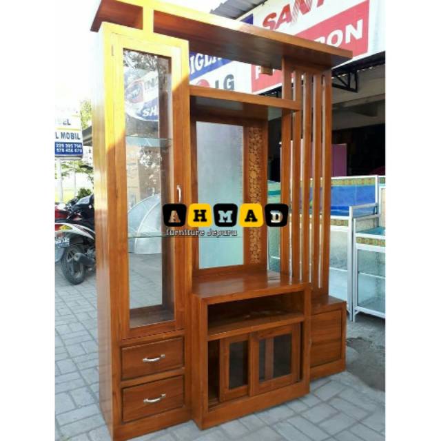 Partisi kayu jati minimalis