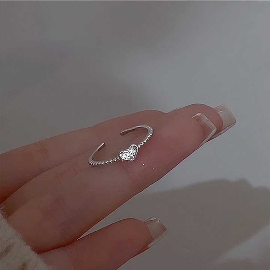 Cincin S925 Sterling Silver Bentuk Hati Aksen Kristal Berlian Gaya Korea Untuk Wanita