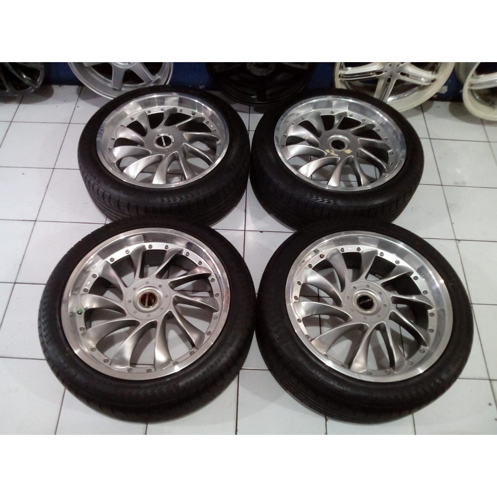 velg mobil bekas bekas crv carlson ring 20x85 pcd 5x114 5x112 seken plus ban 245 45 r20 90%