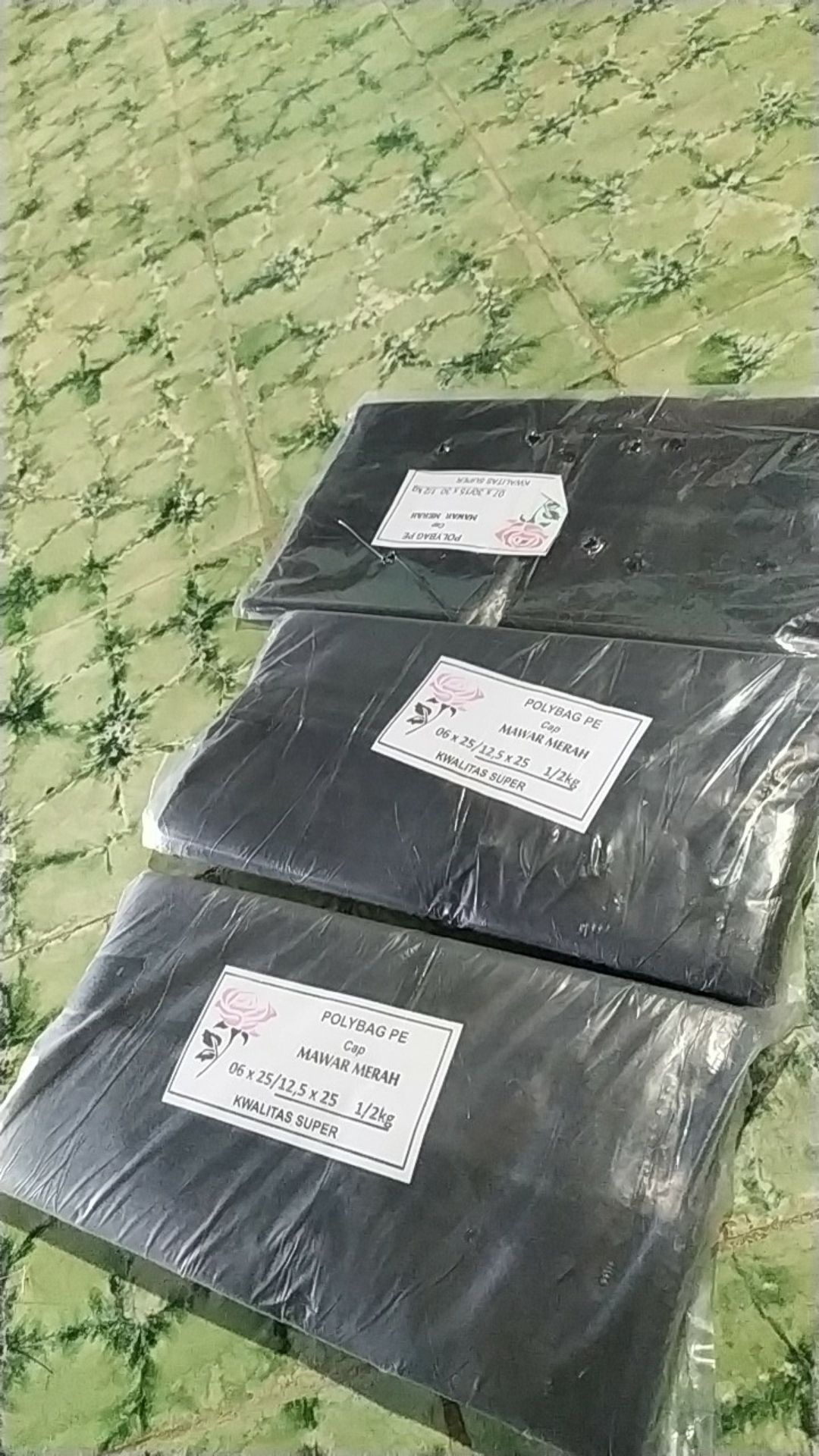Polybag Ukuran 30x30 Untuk Media Tanam Harga Diatas Untuk 1pcs/1lembar