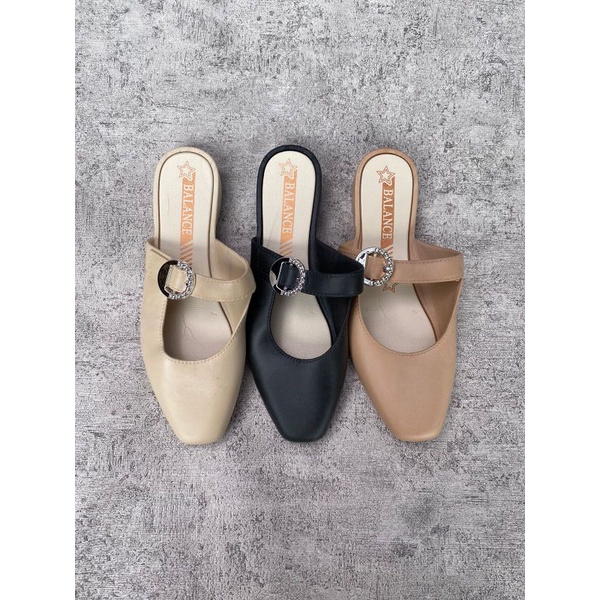 Sepatu Sandal Mule BLC 008