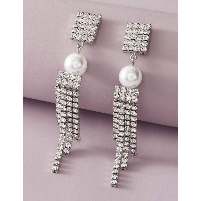 LRC Anting Tusuk Fashion Silver Pearl And Diamond Geometric Long Earrings K26932