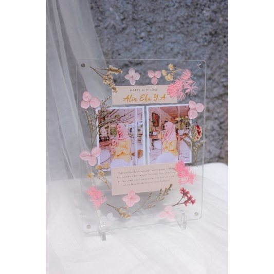 Acrylic Frame / Pressed flower frame / Hadiah wisuda