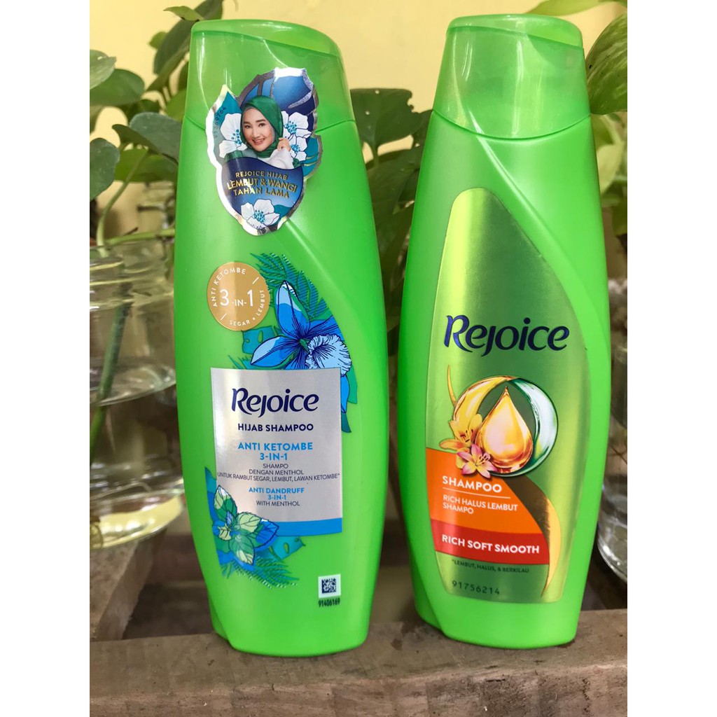 REJOICE RICH SOFT SMOOTH / ANTI KETOMBE/ Jeju 150 ML SHAMPOO