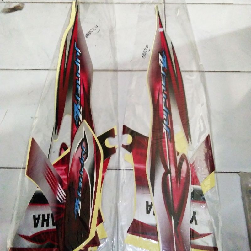 striping sticker lis motor yamaha jupiter z 2008 ruji merah silver