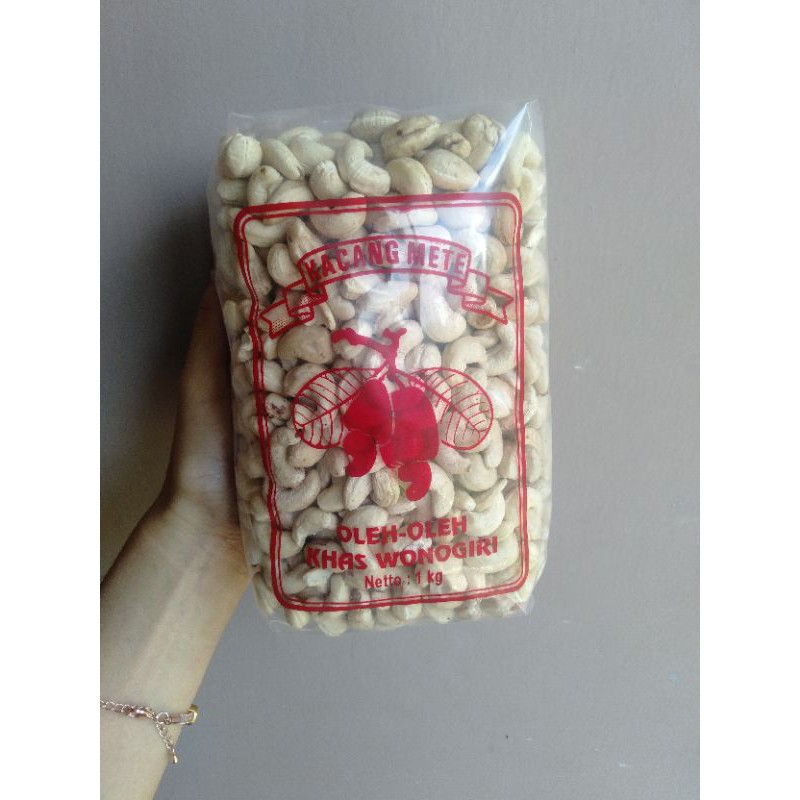 

KACANG METE SUPER ASLI WONOGIRI mentah