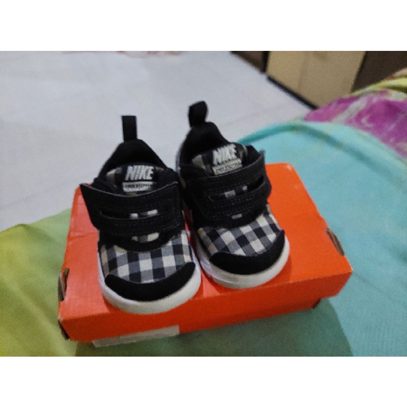 preloved sepatu bayi NIKE