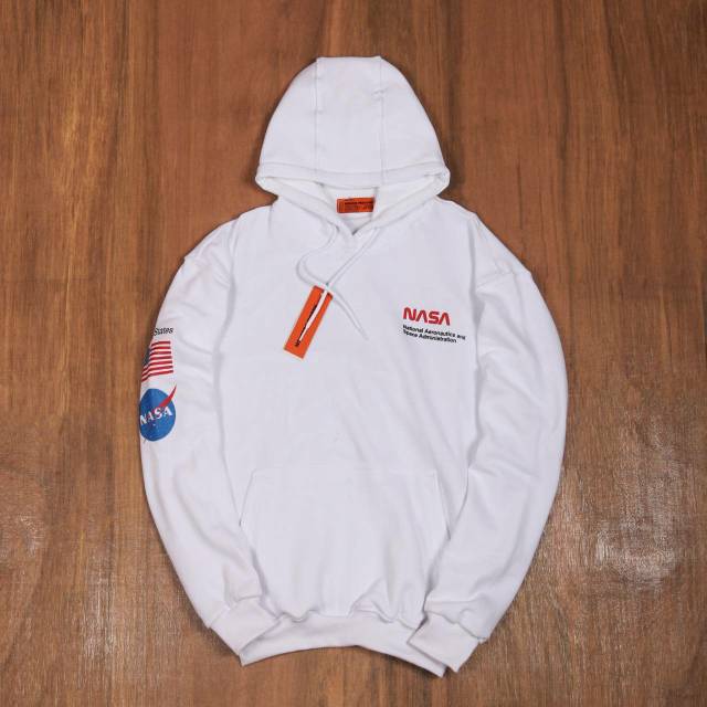 nasa patch white pullover hoodie