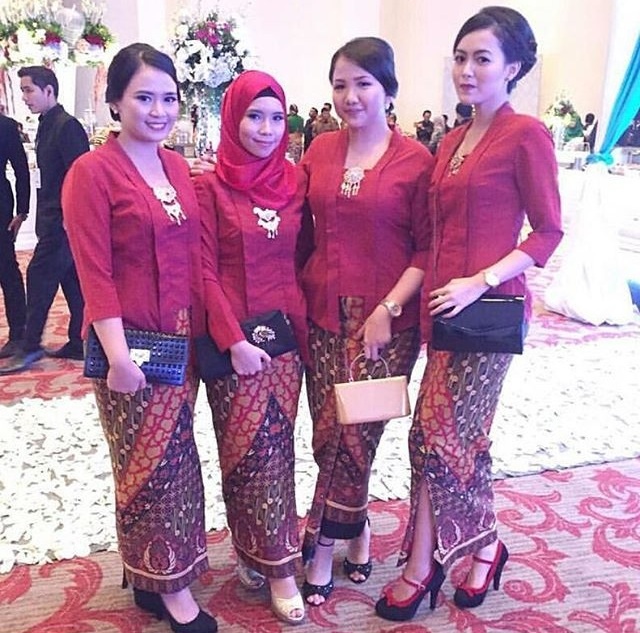 Set kebaya jadi kutubaru