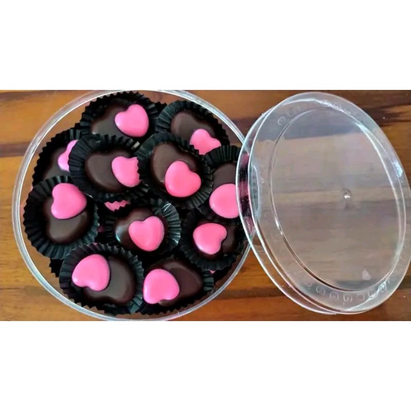 

Coklat Karakter Love