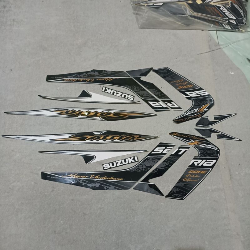 striping stiker satria Fu 2012 putih hitam spesial edition Hyper Underbone