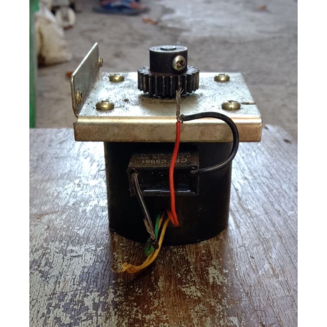 Ac Motor Gearbox 220V 14Watt 7,5Rpm