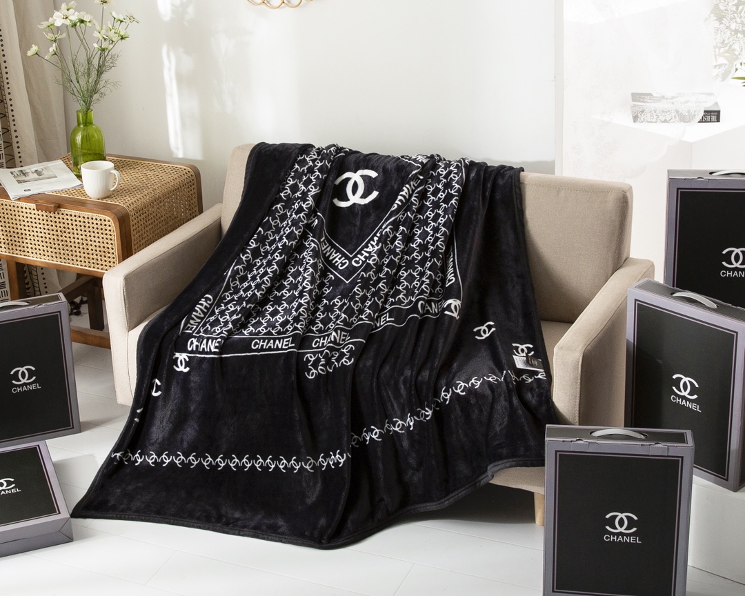 Autumn And Winter New Chanel Letter Logo Plaid Printing Super Soft Autumn And Winter New Chanel Letter Logo Plaid Printing Super Soft