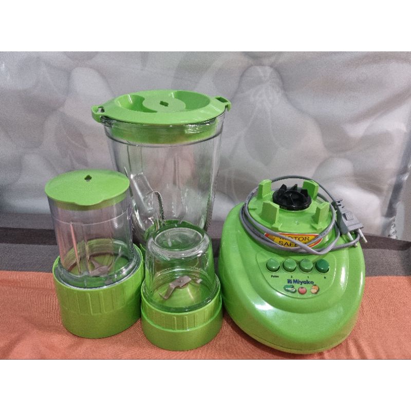 Jual Blender Miyako 3 In 1 Kaca Bl 152 Gf Shopee Indonesia 9870