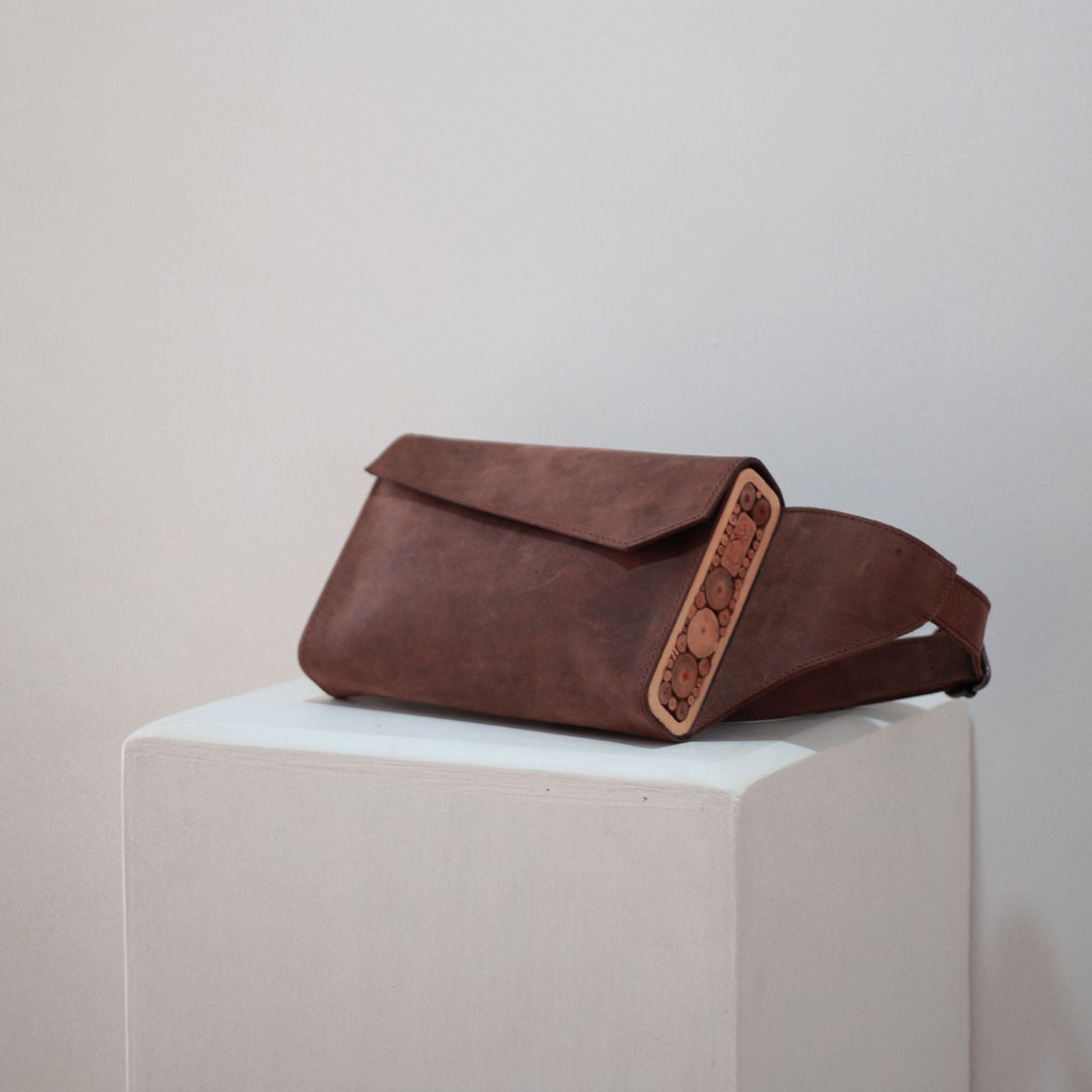 BORNA Waistbag Pria,Tas Selempang Kulit Asli Unik