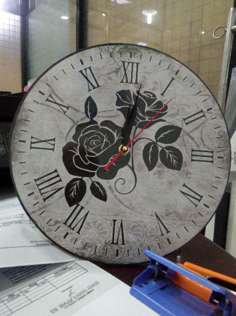 046 Jam Dinding Unik Motif Bunga Mawar Hitam