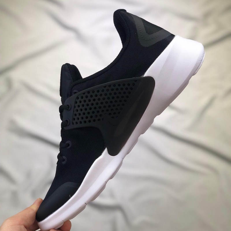nike arrowz