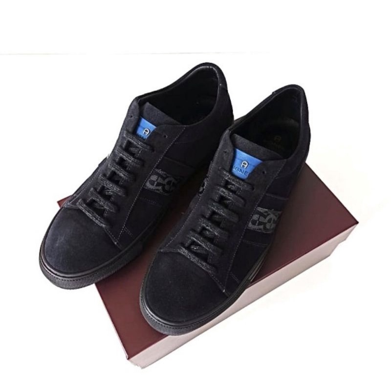 Sepatu Aigner David Black Suede Original