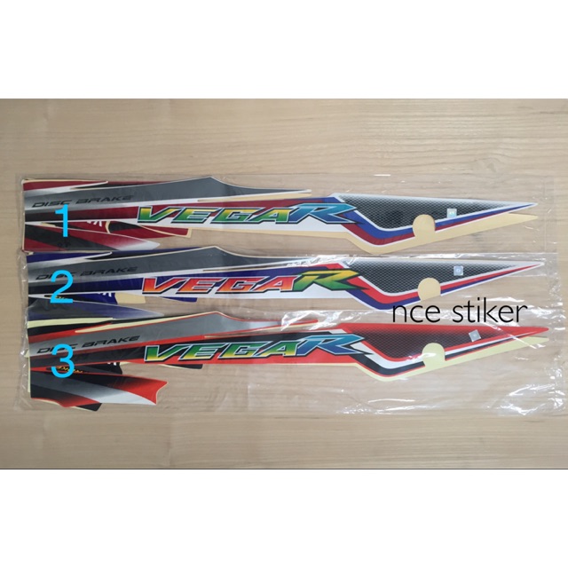 STIKER STRIPING VEGA R 2004