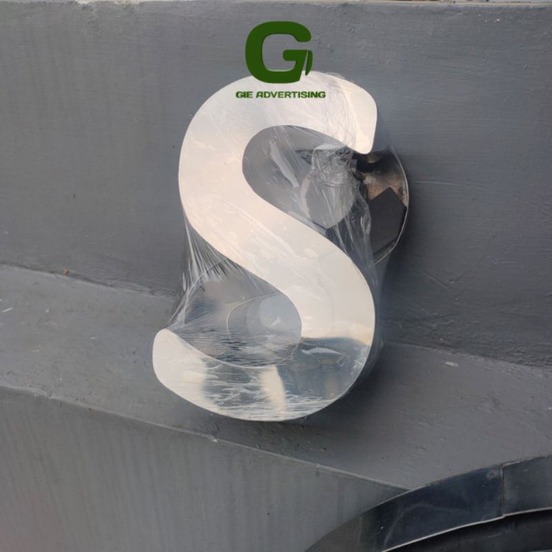 Huruf timbul stainless steel