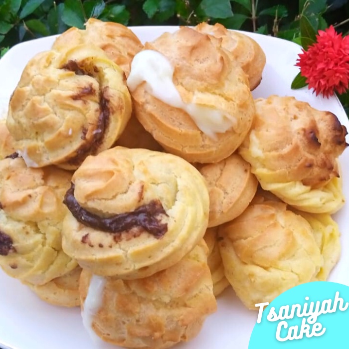 

soes kue soes isi vla soes isi durian soes isi vla vanilla dan coklat