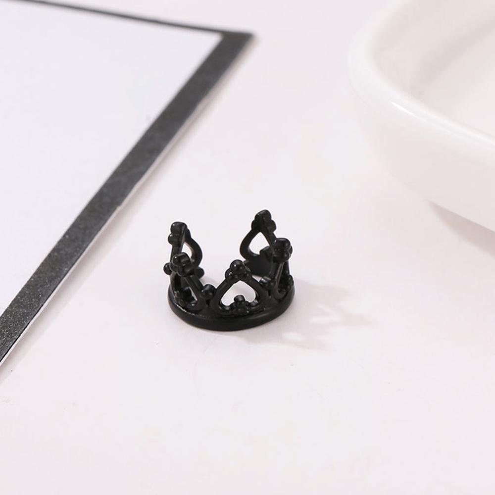 Timekey Anting Klip Tanpa Tindik Desain Geometri Mahkota Hollow Vintage Untuk Wanita A8K8