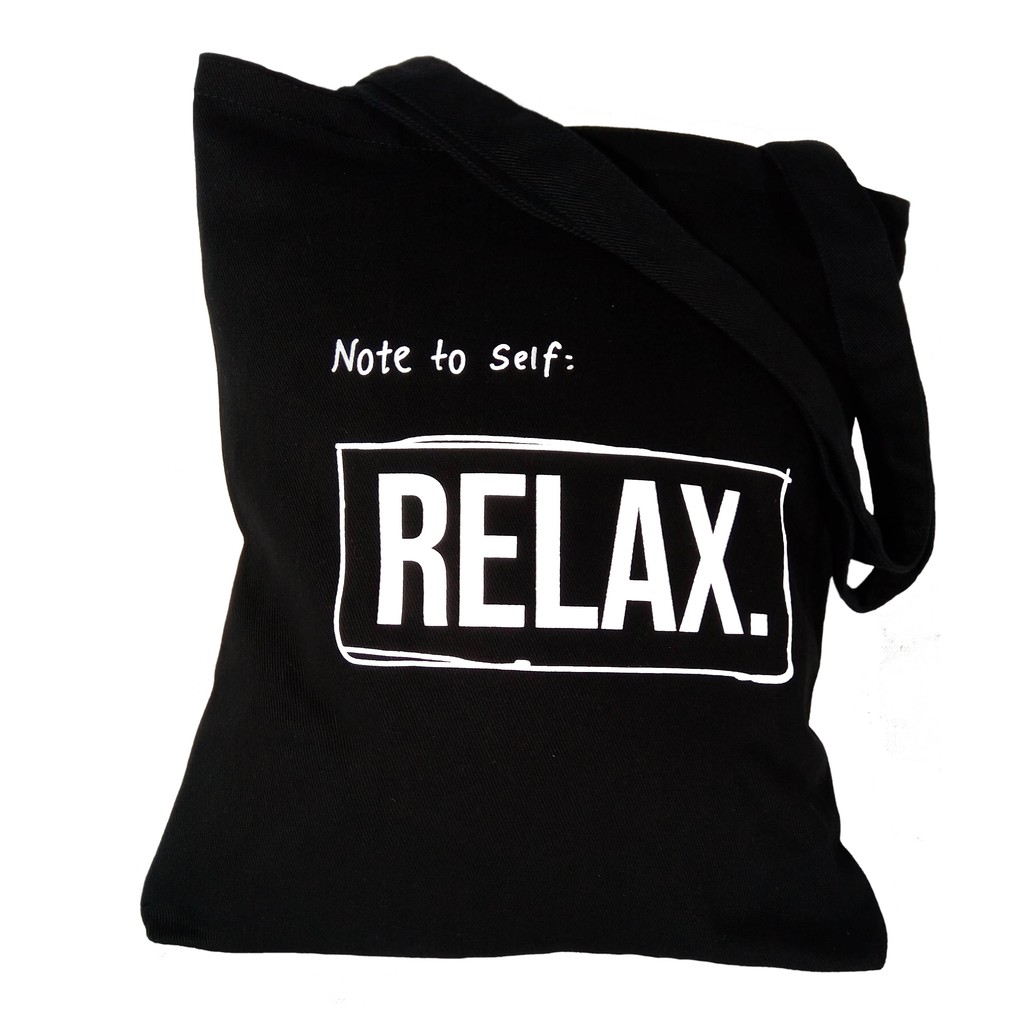 Tote Bag Kanvas Design RELAX dengan Resleting - Gaya dan Kualitas yang Menghadirkan Kenyamanan