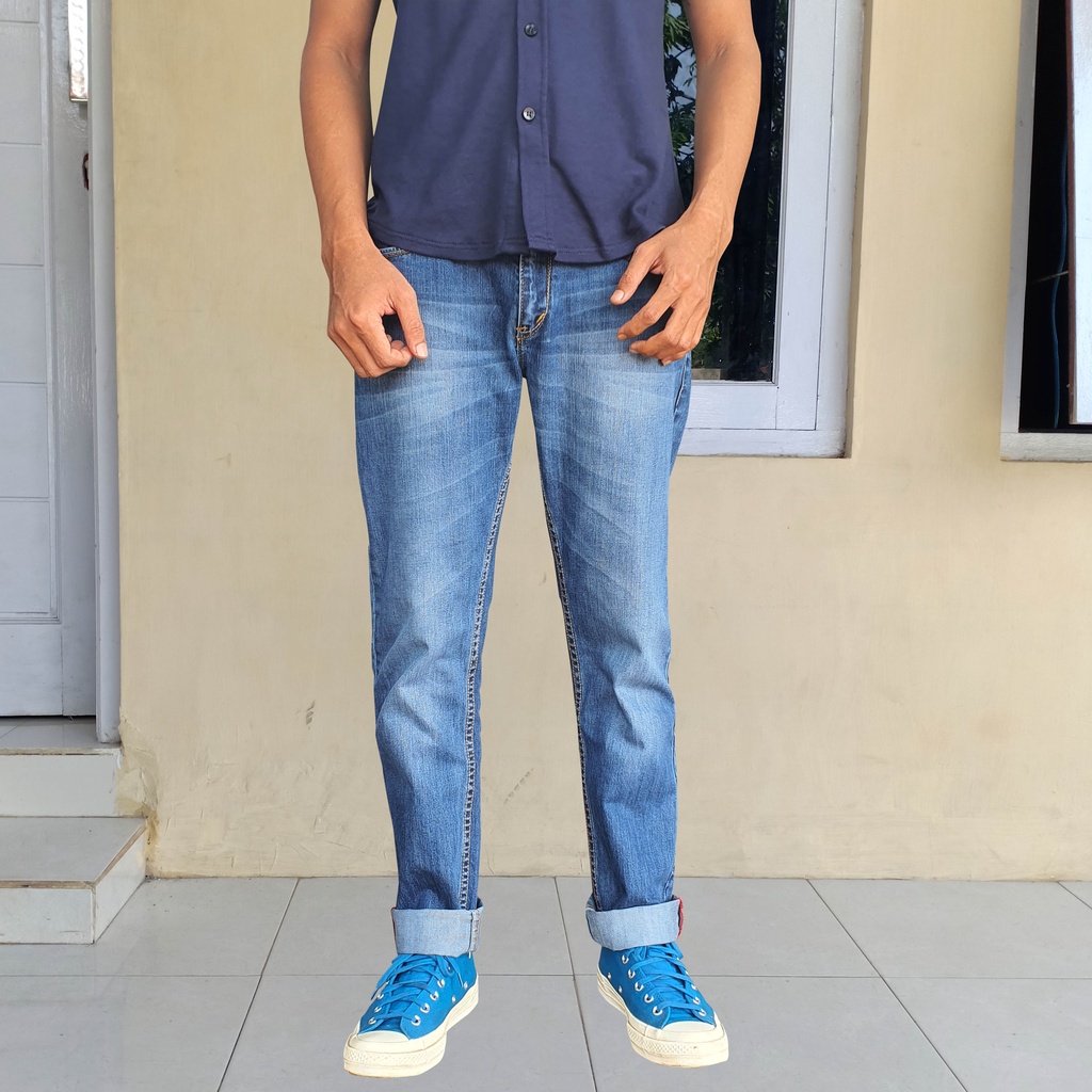 Celana Jeans Premium Pria Standar Cowok Dewasa Merk Leviya Garansi Original 100% - Celana Jeans Reguler Branded Asli 100% Denim Selvedge Accent Asli Laki Laki Keren - Jeans Blue Lois