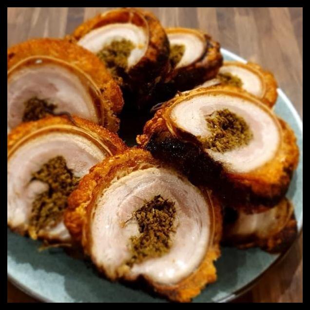 

DISKON TERBATAS !!! PORCHETTA ITALIAN PORK BELLY SAMCAN CRISPY 500GR TERLARIS