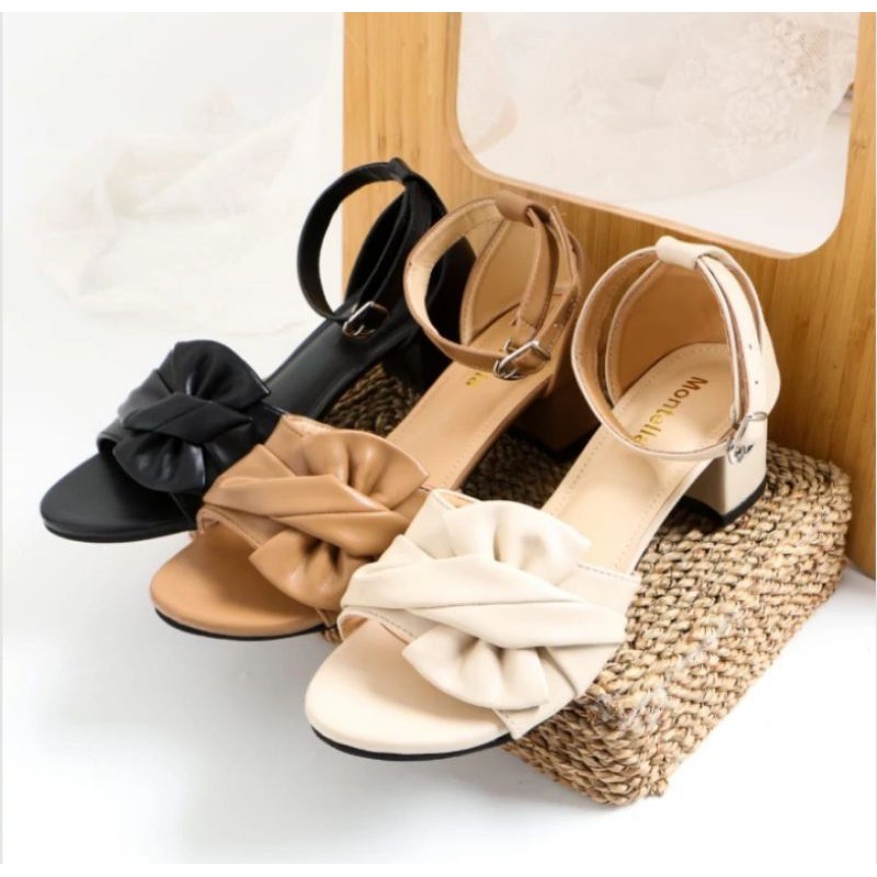 Montella - New Larissa Heels