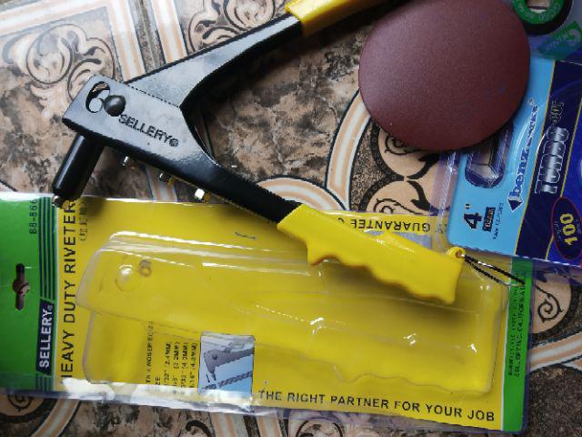 Tang Rivet / Hand Riveter Sellery