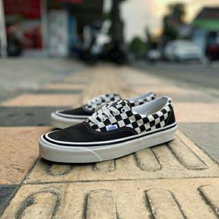 it vans era