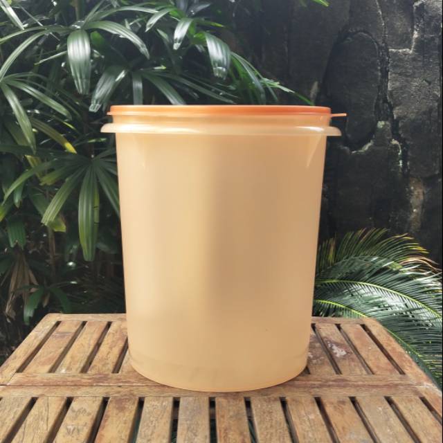 Giant Canister Gold