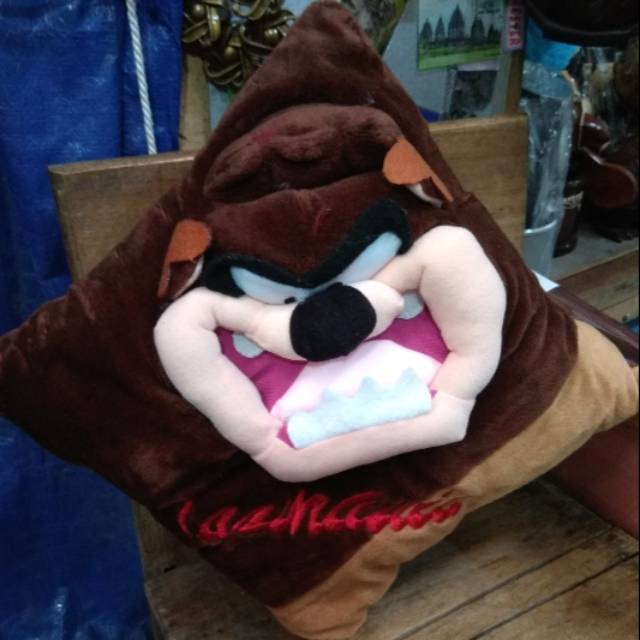 TERMURAH BEST SELLER BANTAL BONEKA TAZMANIA DAKRON 30x30 cm SOUVENIR JOGJA MAINAN ANAK KADO WISUDA