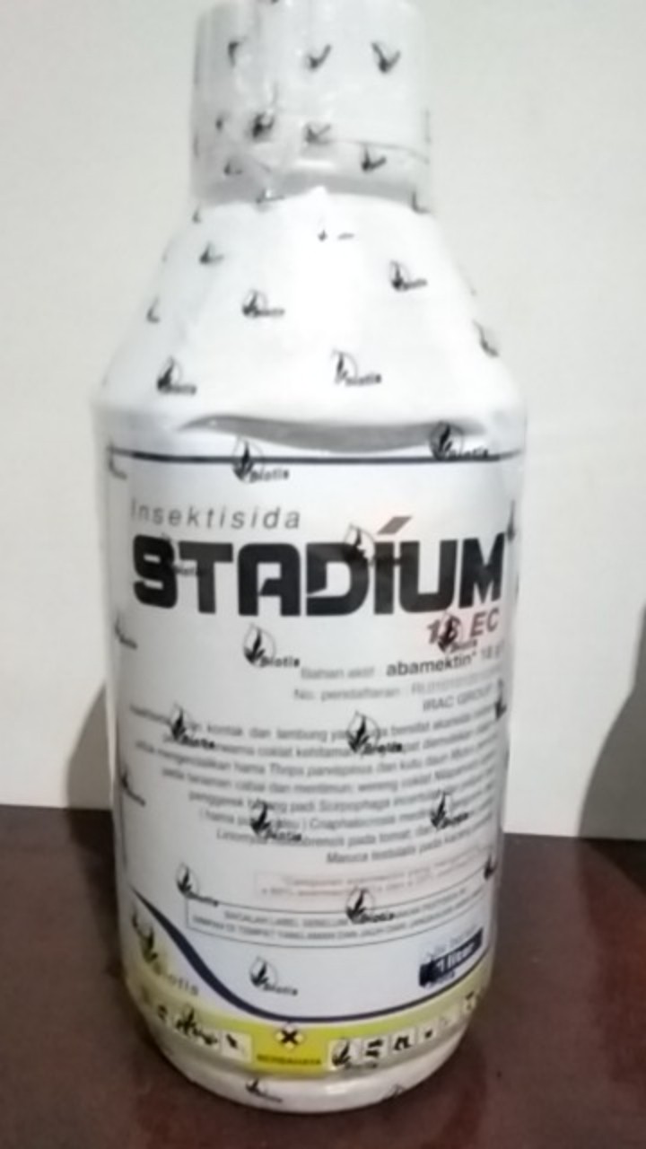 Insektisida Stadium 18ec 1l Untuk Trips, Wereng, Kutu Daun