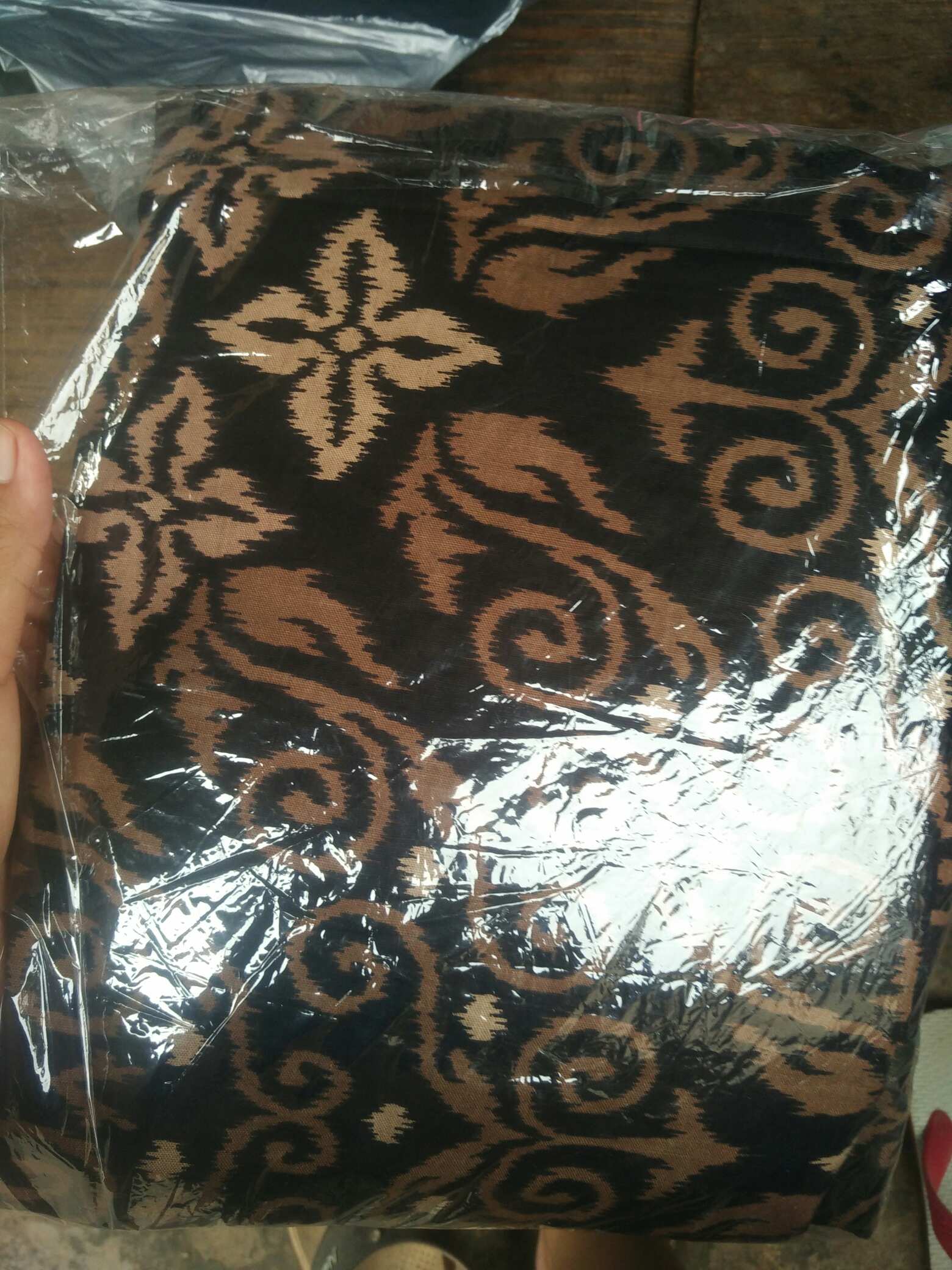 Maura Couple - Sania Ruffle Batik Couple Ori Ndoro Jowi Dnt Garansi Termurah Shopee - Sarwendah