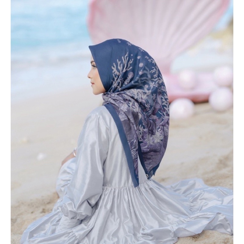 PRELOVED Buttonscarves The Little Mermaid x Disney (DEEP OCEAN)