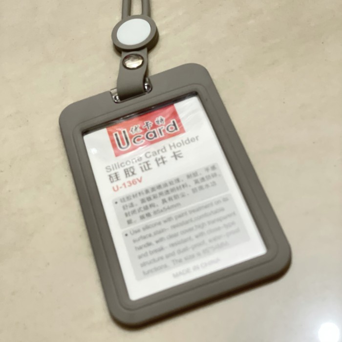 

READY Tempat ID Card Case Casing Silicone Silikon Warna dengan tali 1 set - Abu-abu BERKUALITAS