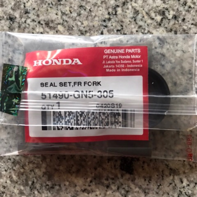 Sil skok Seal Shock Depan honda all Type dan Matic assy Grand Beat Vario Supra Sonic 51490 GN5 51490