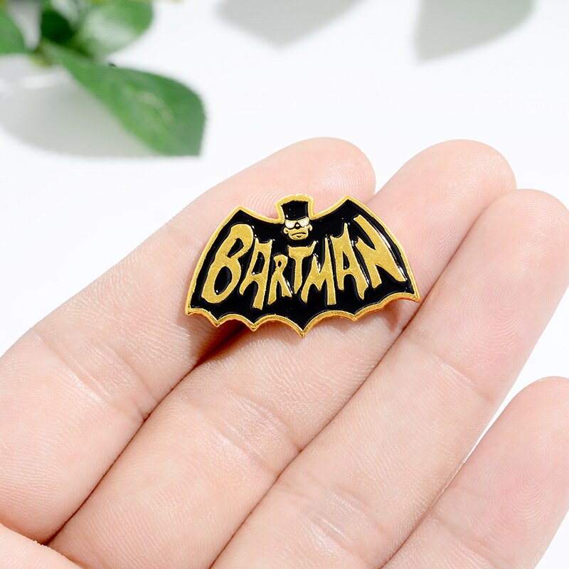 Bros Pin Enamel Desain Karakter Kartun Kelelawar Warna Hitam Untuk Hadiah