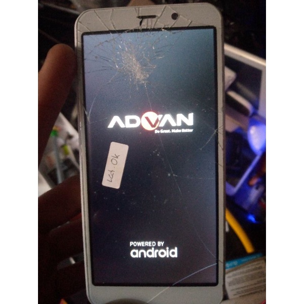 Advan S5E full view nyala normal