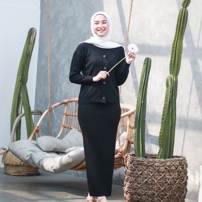 SETELAN /ONE SET ROK RAJUT PANJANG+CROP WILLY CARDY KANCING BATOK