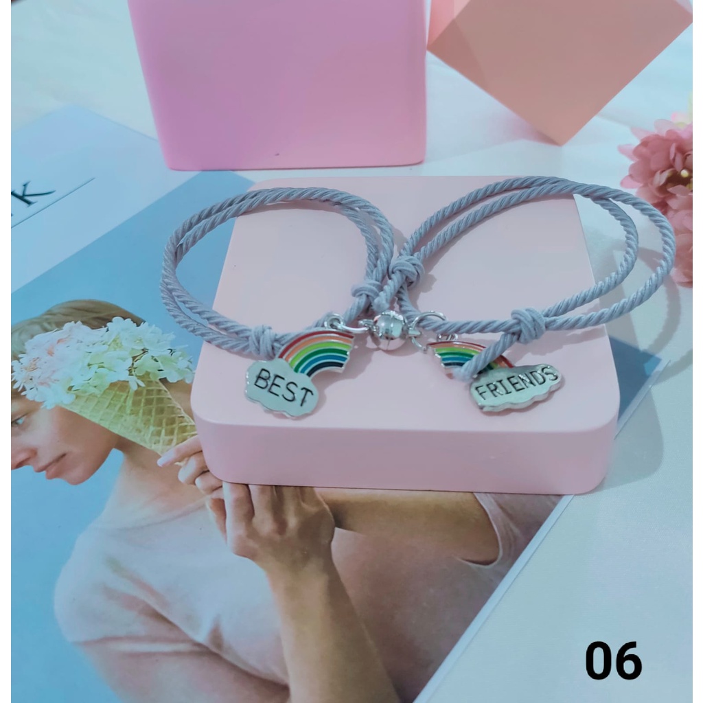 2 Pcs SET Gelang  Karet Magnet Desain Astronot Kuromi Cinnamoroll Untuk Pria Dan Wanita Gelang Magnet-MBEST-06